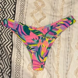 Kulani kini vintage v bottoms